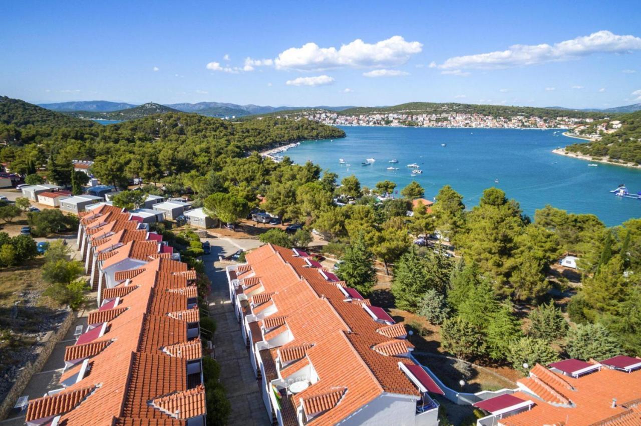 Belvilla Apartments In Holiday Resort Jezera Village, Island Murter Tisno Esterno foto